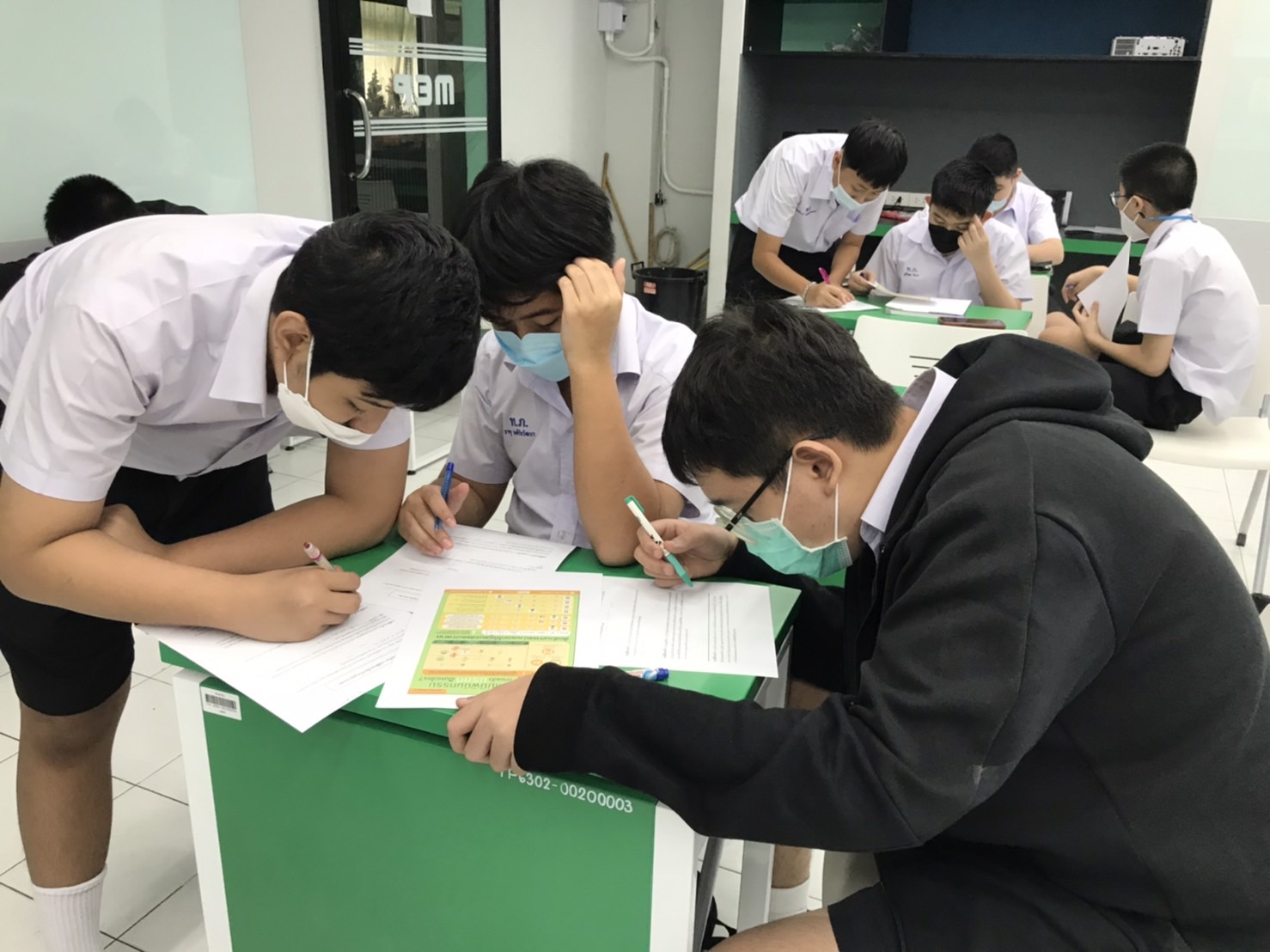 พนธกร